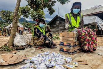 Families displaced by conflict and violence in the eastern Democratic Republic of the Congo receive humanitarian aid from the UN.