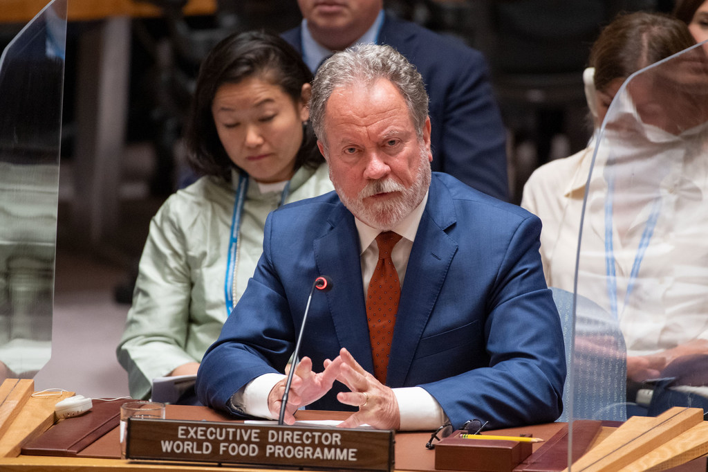 المدير التنفيذي لبرنامج الأغذية العالمي، ديفيد بيزلي، متحدثا في جلسة مجلس الأمن حول الصراع والأمن الغذائي.