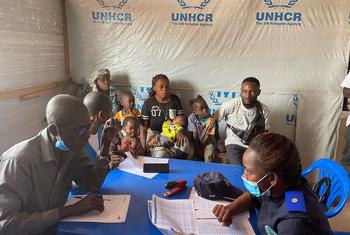 A family of refugees in Angola meets with the authorities and UNHCR officials ahead of returning voluntarily to the Democratic Republic of the Congo.