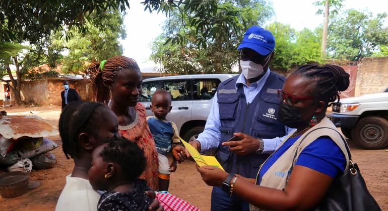 Campanha de vacinação contra a poliomielite na Guiné-Bissau.