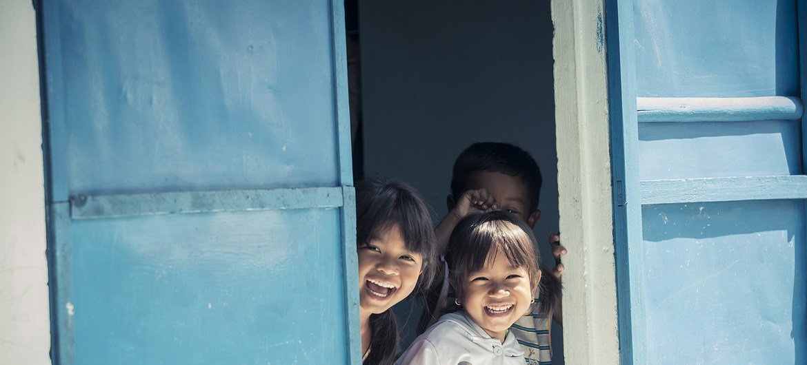 Enfants dans le village Cầu Gãy, dans le district de Ninh Thuận district du Vietnam.