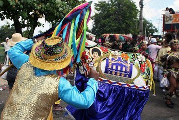 Bumba-meu-boi, do estado brasileiro do Maranhão, é uma prática ritualística que envolve formas de expressão musical, coreográfica, performática e lúdica.