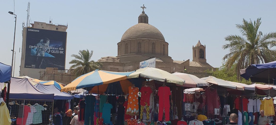 इराक की राजधानी बग़दाद में एक सार्वजनिक स्थल का नज़ारा