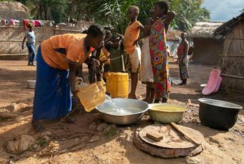 يؤثر تعليق الأنشطة الإنسانية على الوصول إلى المياه في محافظة باس - كوتو، جمهورية أفريقيا الوسطى.