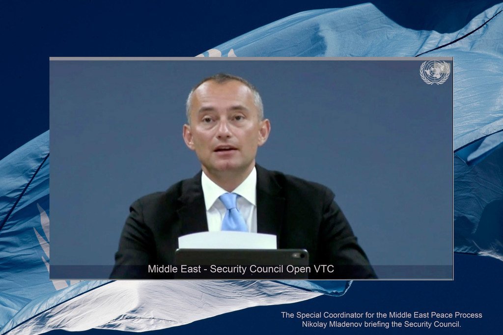 Nickolay Mladenov, Coordinateur spécial des Nations Unies pour le processus de paix au Moyen-Orient, informe les membres du Conseil de sécurité par vidéoconférence.