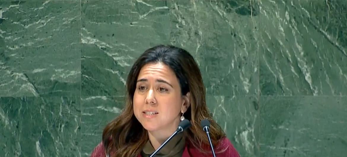 السفيرة لانا زكي نسيبة، المندوبة الدائمة لدولة الإمارات العربية المتحدة لدى الأمم المتحدة، تتحدث خلال حفل تأبين صاحب السمو الشيخ خليفة بن زايد آل نهيان، الرئيس الراحل لدولة الإمارات العربية المتحدة.