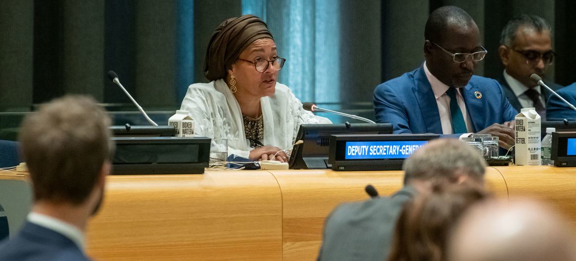 Deputy Secretary General Amina Mohammed speaking at the High Level Dialogue on 