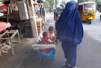 Mulheres e crianças foram as mais afetadas pela atual crise humanitária no Afeganistão.
