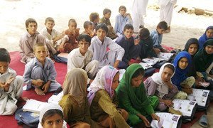 Uma escola apoiada pelo Unicef em Jalalabad, antes do Talebã tomar o poder