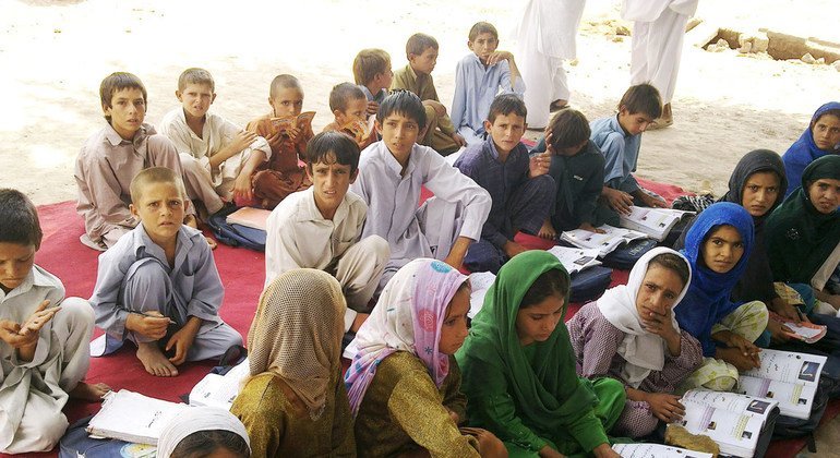 Uma escola apoiada pelo Unicef em Jalalabad, antes do Talebã tomar o poder