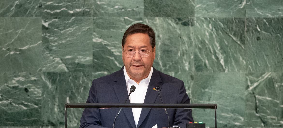Luis Alberto Arce, presidente de Bolivia, en el podio de la Asamblea General
