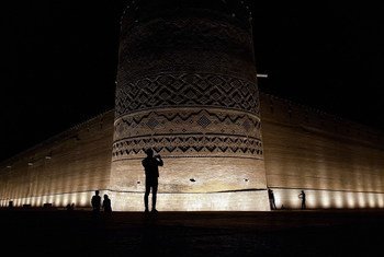 Personas en Shiraz, Irán.