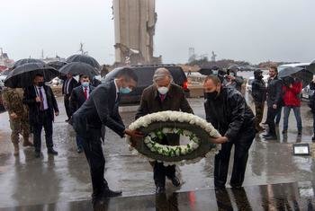 UN Secretary-General António Guterres (centre) lays a wreath in tribute to the victim’s of the  2020 port explosion in Beirut, Lebanon, which took the lives of more than 200 people.