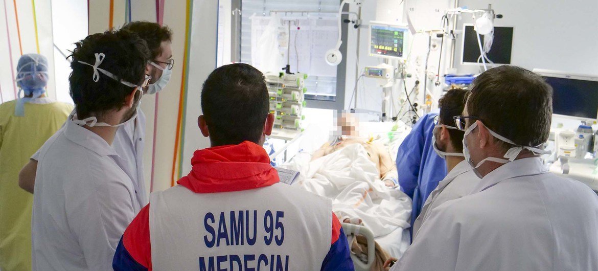 El servicio de emergencias de Francia está al frente de la crisis del coronavirus. 