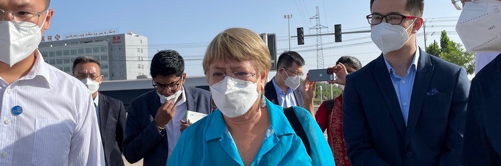 La Haute-Commissaire aux droits de l'homme Michelle Bachelet lors de sa visite en Chine, à Ürümqi, dans la région autonome ouïgoure du Xinjiang, en mai 2022.