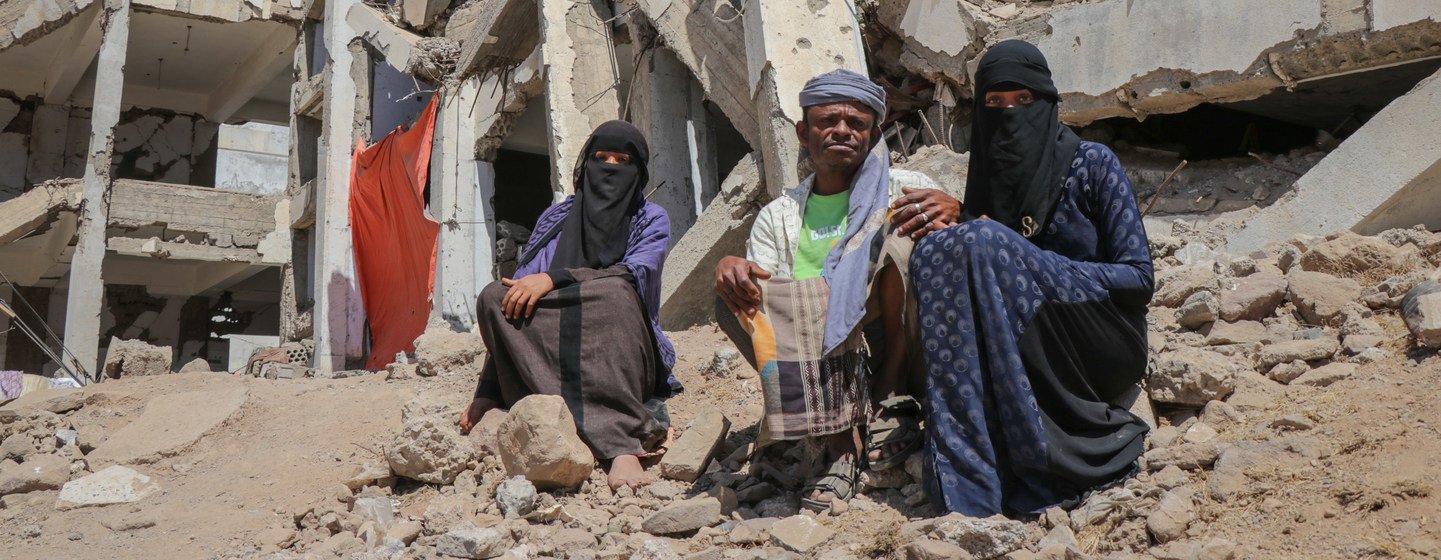 An internally displaced family living in an IDP site in Al-Dhale’e Governorate, Yemen.