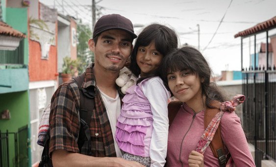  Uma família de migrantes em um dos principais vídeos da campanha da OIM no México.