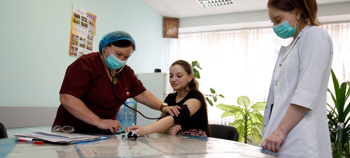 21-летняя Наташа Кузнецова из Харькова в больнице в Кишинёве 