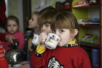 Воспитанники одного из детских садиков, расположенного на востоке Украины. 
