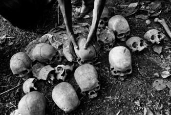 جماجم تم تجميعها من قبل سكان مقاطعة إيتوري بجمهورية الكونغو الديمقراطية. وهي تعود لأشخاص تم قتلهم خلال هجمات على المنطقة في عامي 2002 و 2003.