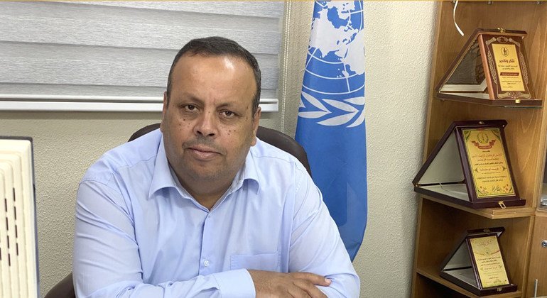 فريد أبو عاذرة، رئيس برنامج التربية والتعليم في وكالة الغوث بغزة