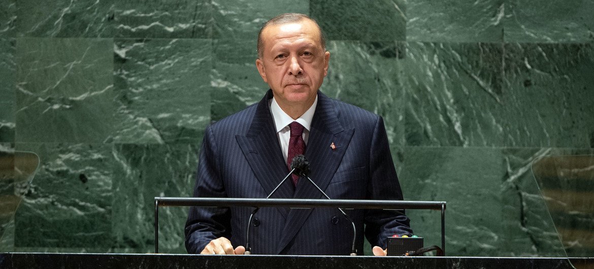 Президент Турции Реджеп Тайип Эрдоган выступил в ходе общеполитической дискуссии 76-й сессии Генассамблеи ООН.