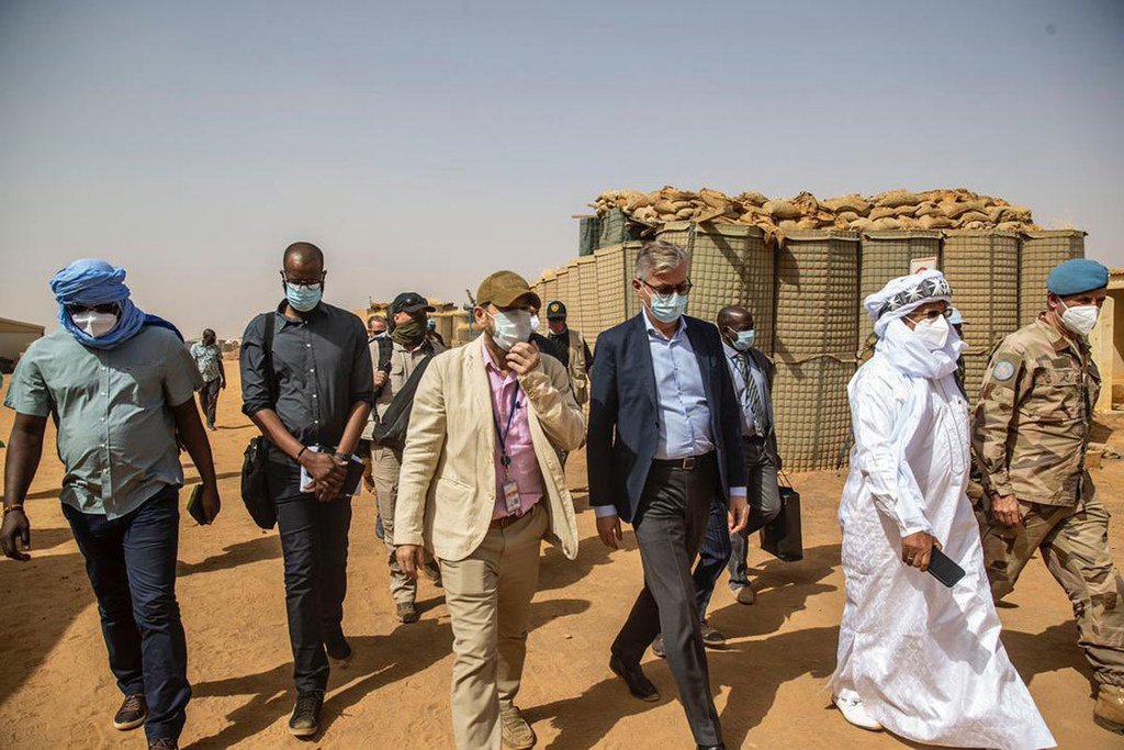 Le Secrétaire général adjoint aux opérations de paix, Jean-Pierre Lacroix, s'est rendu à Ménaka, au Mali, où il a rencontré divers acteurs locaux.