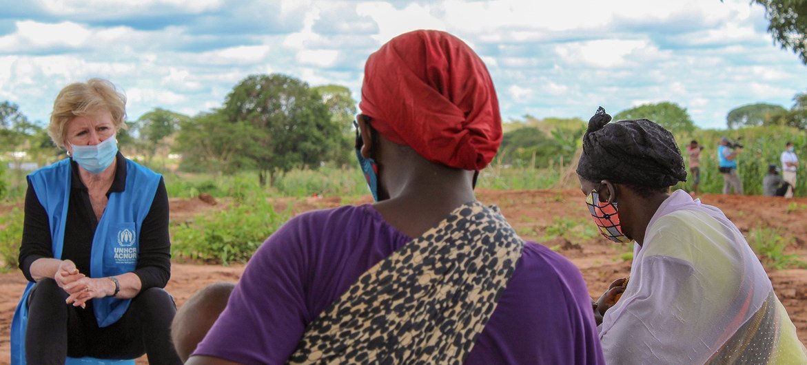 UNHCR's Assistant High Commissioner for Protection, Gillian Triggs, (left) meets with displaced people in Cabo Delgado, in northern Mozambique.