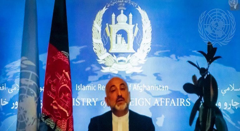 وزير خارجية أفغانستان، محمد حنيف أتمر، يلقي كلمة أمام مجلس الأمن. 22 حزيران/يونيو 2021.