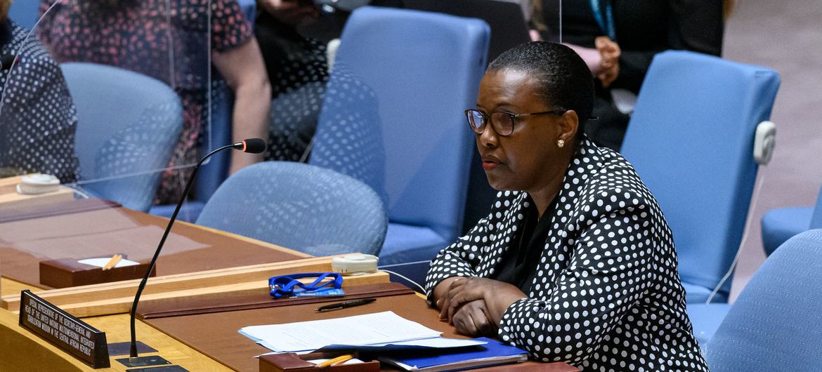 فالنتين روغوابيزا، الممثلة الخاصة للأمين العام ورئيسة بعثة الأمم المتحدة جمهورية أفريقيا الوسطى، تقدم إحاطة إلى اجتماع مجلس الأمن بشأن الحالة في البلد.