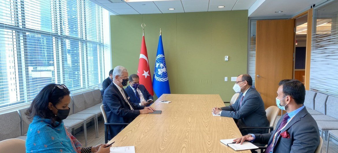 संयुक्त राष्ट्र महासभा अध्यक्ष वोल्कान बोज़किर और संयुक्त राष्ट्र में भारत के स्थाई प्रतिनिधि टीएस तिरुमूर्ति के बीच, सुरक्षा परिषद के कार्यक्रम पर, 21 जुलाई को बातचीत हुई.