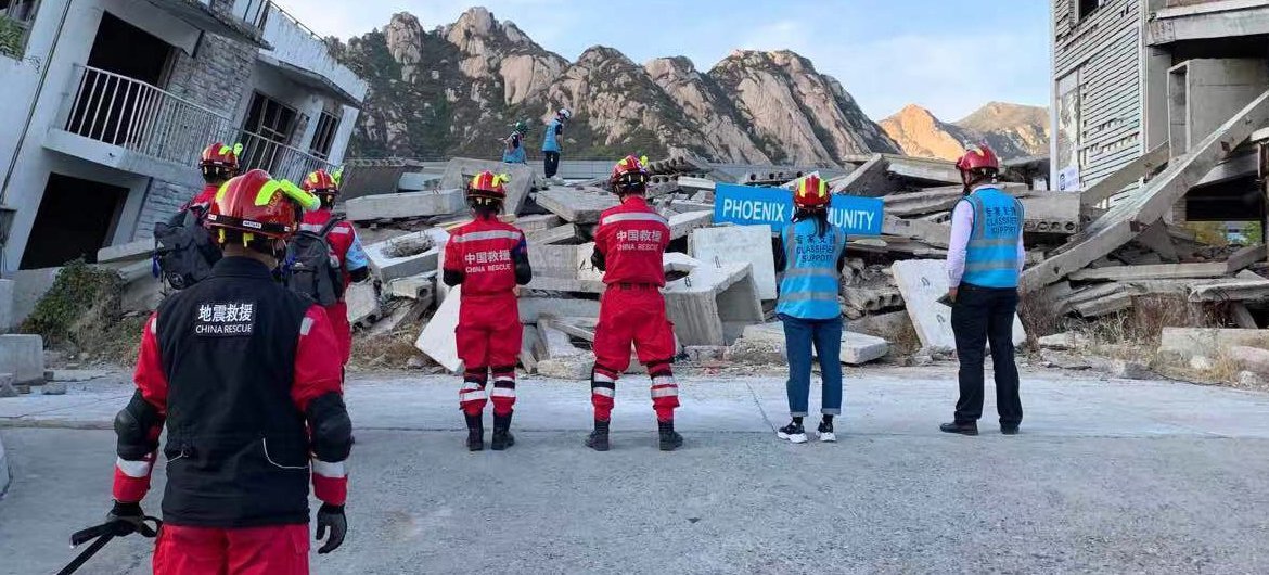 中国救援队和中国国际救援队今天通过联合国的国际重型救援队测评和复测，取得联合国国际重型救援队资格。