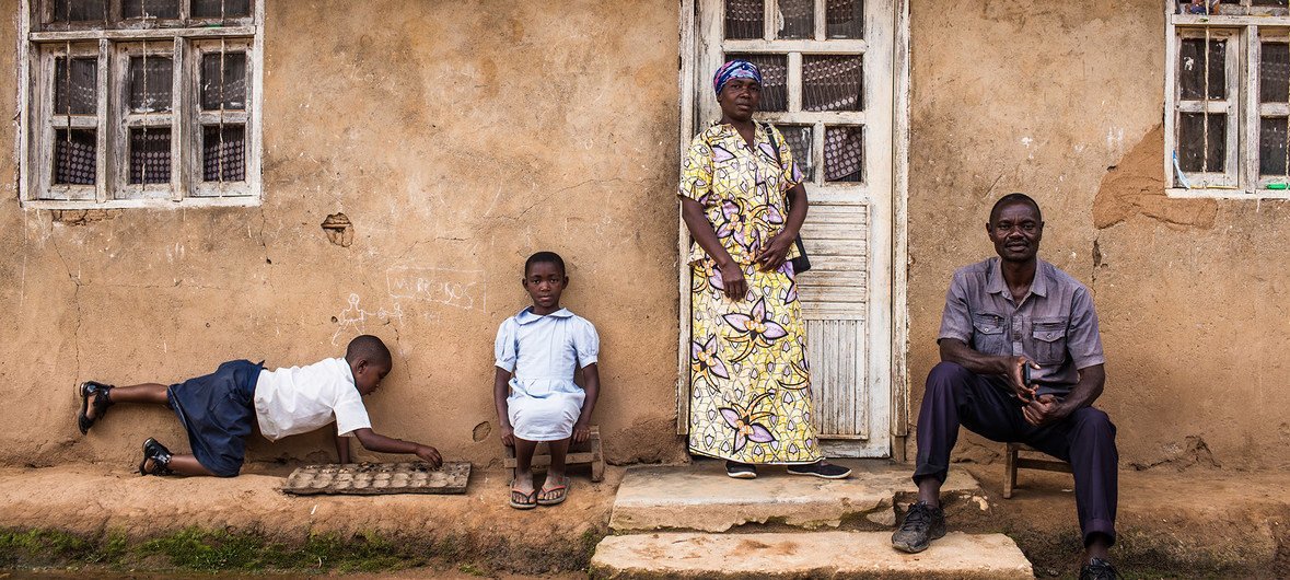  刚果民主共和国布滕博(Butembo)一个受埃博拉影响的家庭。