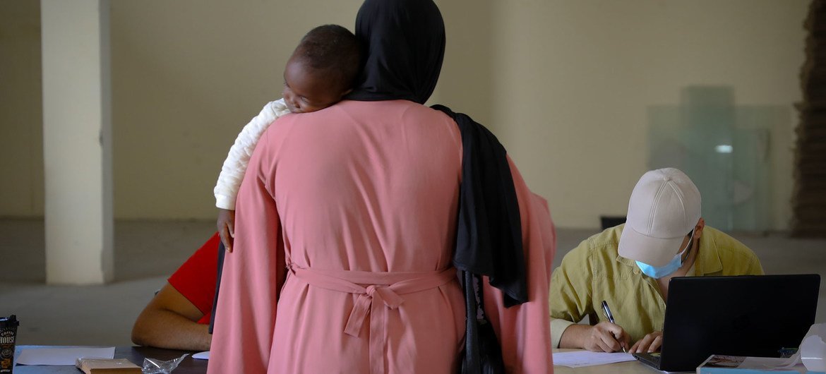 UNHCR is providing emergency aid to vulnerable asylum seekers and refugees affected by government security operations in Tripoli, Libya.