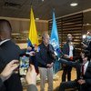 Guterres conversa com repórteres ao chegar em Bogotá para o quinto aniversário do processo de paz entre o governo colombiano e a guerrilha das Farc