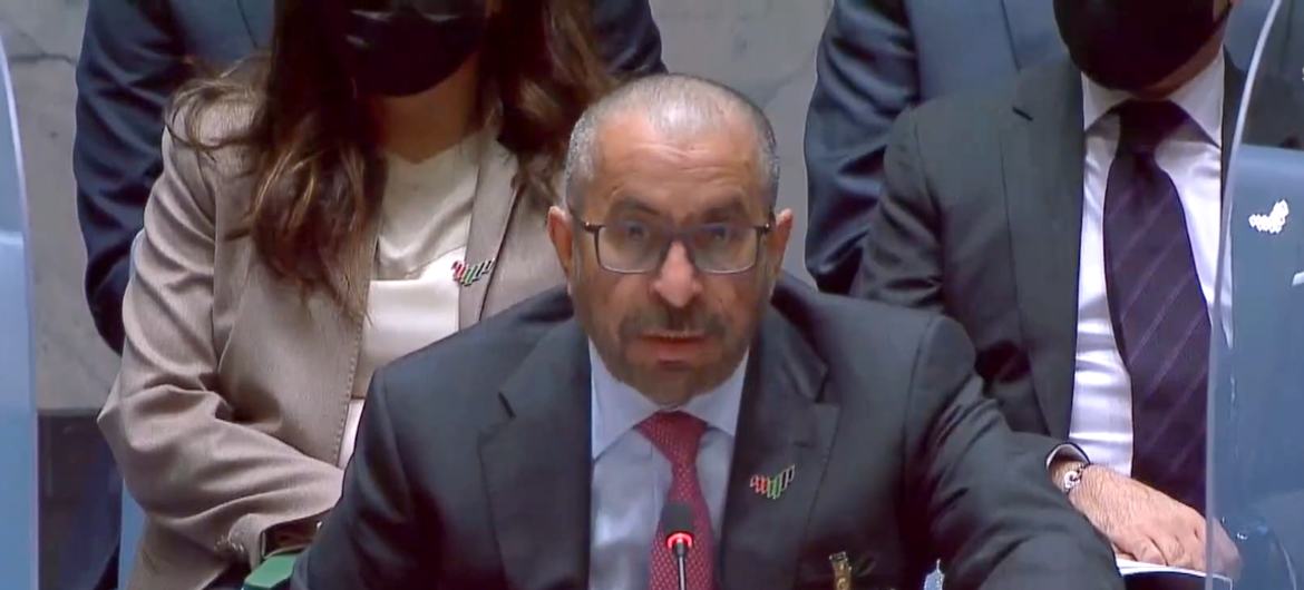 خليفة شاهين، وزير الدولة في وزارة الخارجية الإماراتية، يترأس مجلس الأمن الدولي.
