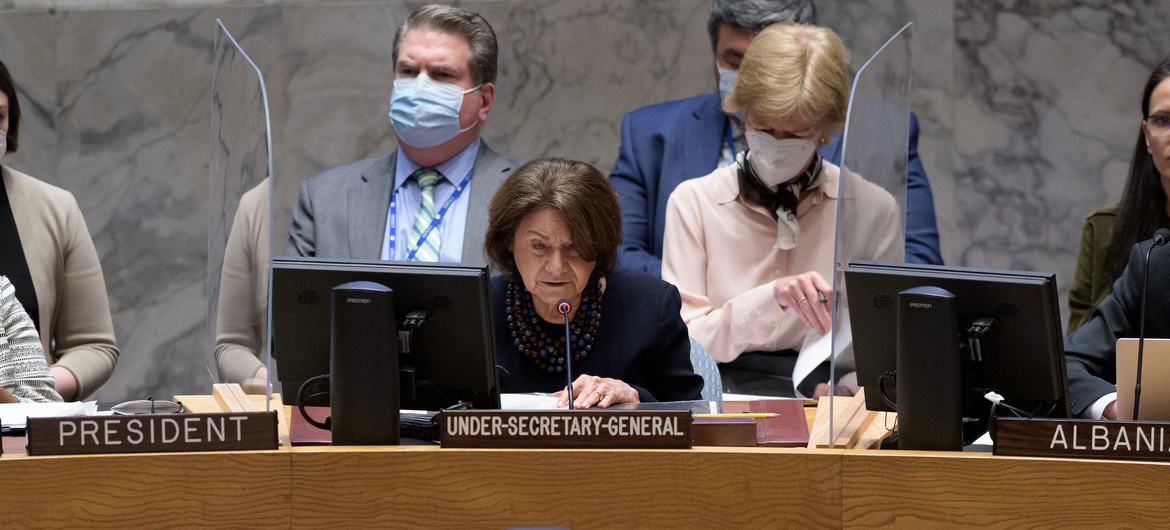 Rosemary DiCarlo, la cheffe des affaires politiques des Nations Unies, devant le Conseil de sécurité.