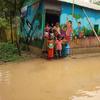 Más de cuatro millones de personas han sido afectadas por las inundaciones en el noreste de Bangladesh.
