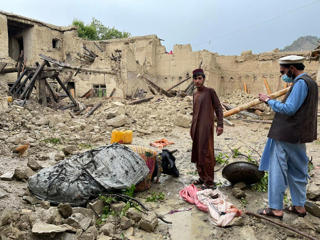 تحتاج العائلات في بكتيكا إلى دعم عاجل بعد تدمير منازلها نتيجة زلزال وخيم في أفغانستان.