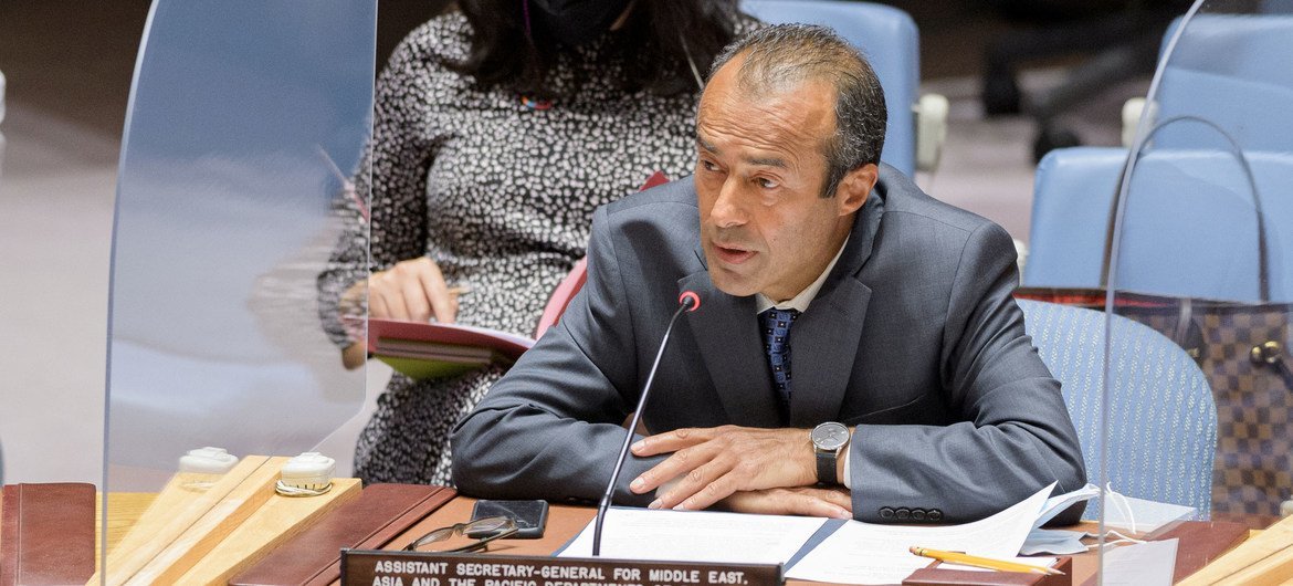 Mohamed Khaled Khiari, Assistant Secretary-General for Middle East, Asia and the Pacific of the Departments of Political and Peacebuilding Affairs and Peace Operations, briefs the Security Council meeting on the situation in Yemen.