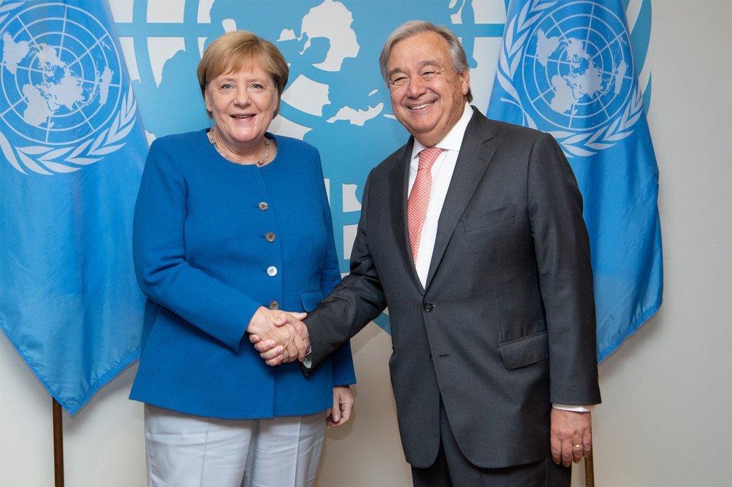 الأمين العام للأمم المتحدة والمستشارة الألمانية أنجيلا ميركل (23 أيلول/سبتبمر 2019)
