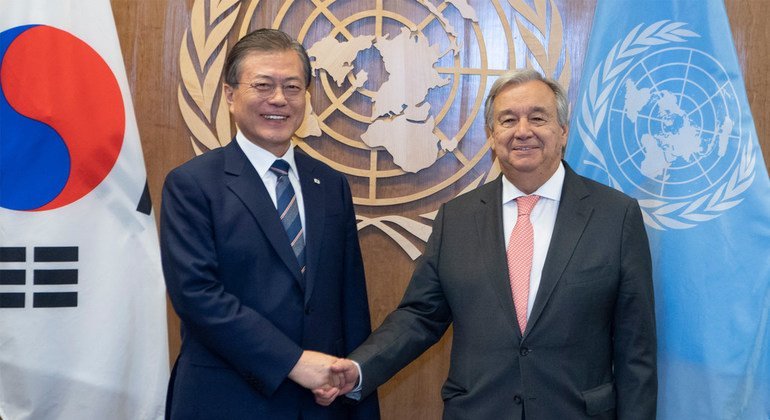 联合国秘书长古特雷斯会见韩国总统文在寅。