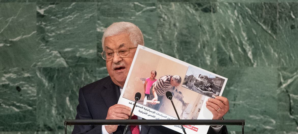 الرئيس الفلسطيني محمود عباس يلقي كلمة في المناقشة العامة للدورة السابعة والسبعين للجمعية العامة.