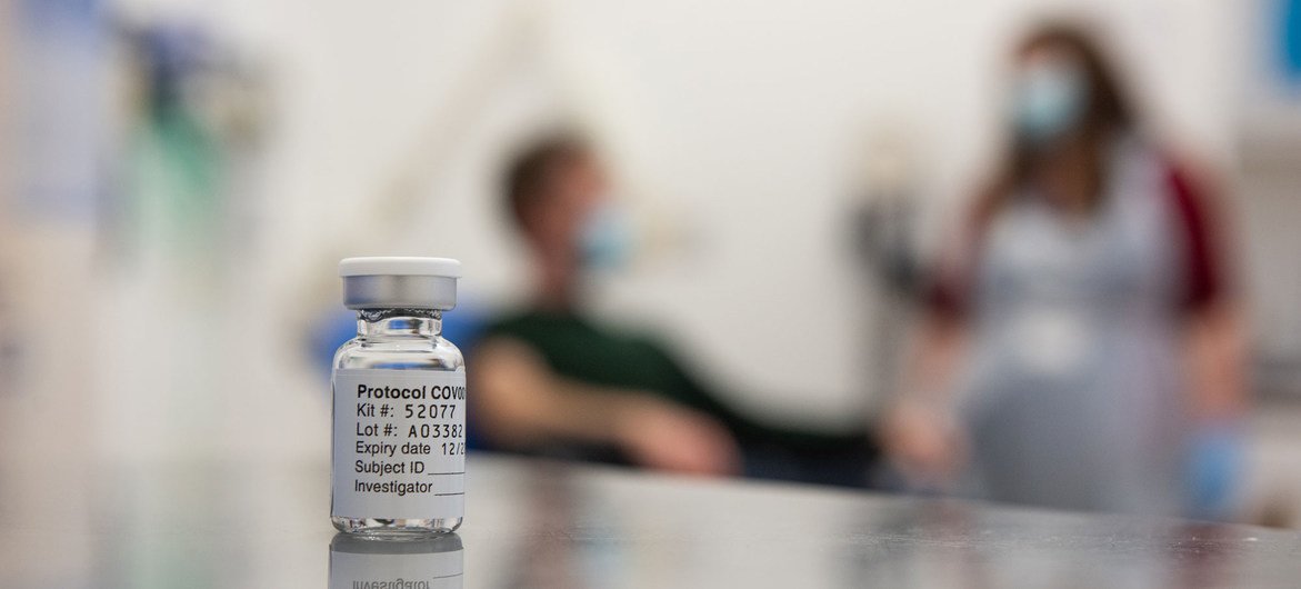 A la OMS le preocupa la suspensión de la vacuna de AstraZeneca en Sudáfrica  | Noticias ONU