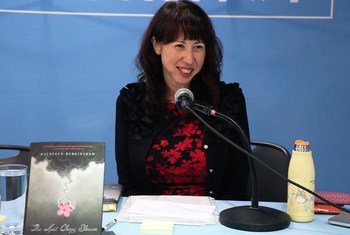 Kathleen Burkinshaw, author of the novel The Last Cherry Blossom, presenting her book at the UN Bookshop.