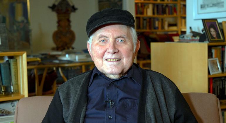 Holocaust survivor and educator Pinchas Gutter.