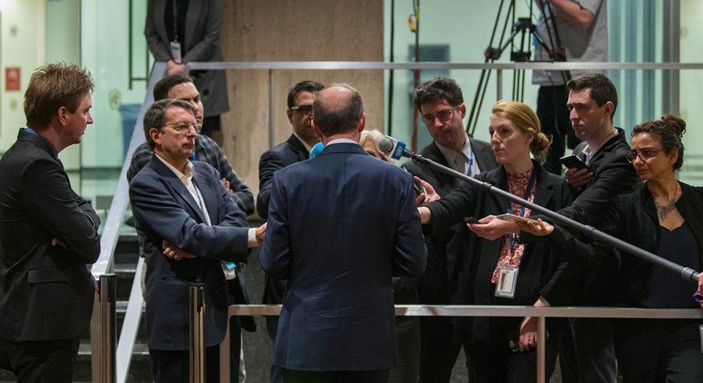 Marc Pecsteen de Buytswerve (centre), Permanent Representative of Belgium to the United Nations and President of the Security Council for the month of February, speaks to reporters ahead of Security Council consultations on Myanmar and other matters.