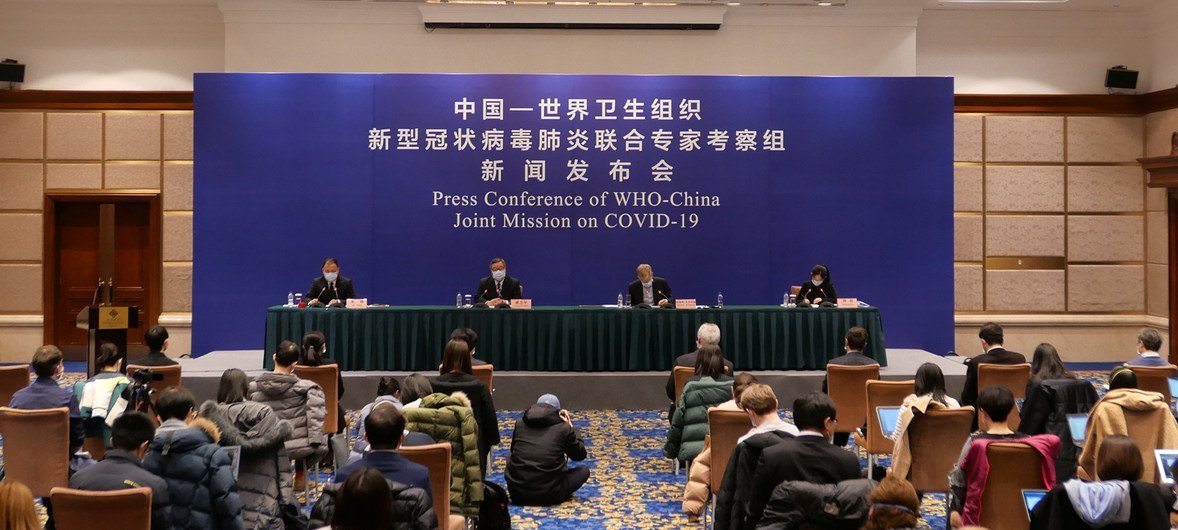 Funcionários da Organização Mundial da Saúde e do governo chinês dão novas informações sobre o surto de coronavírus em um hotel em Pequim, China.