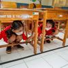 En su viaje a Indonesia, la vicesecretaria general, Amina Mohammed, visitó una escuela en Bali donde los niños llevaron a cabo un simulacro de evacuación por tsumani.