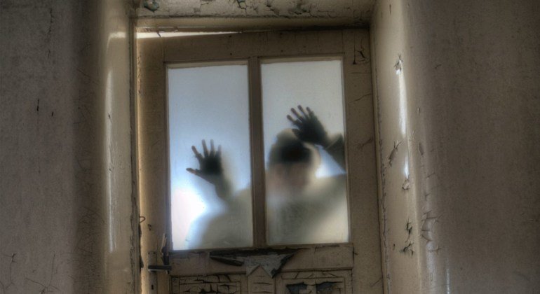 Governments must protect those who help torture victims, say human rights experts